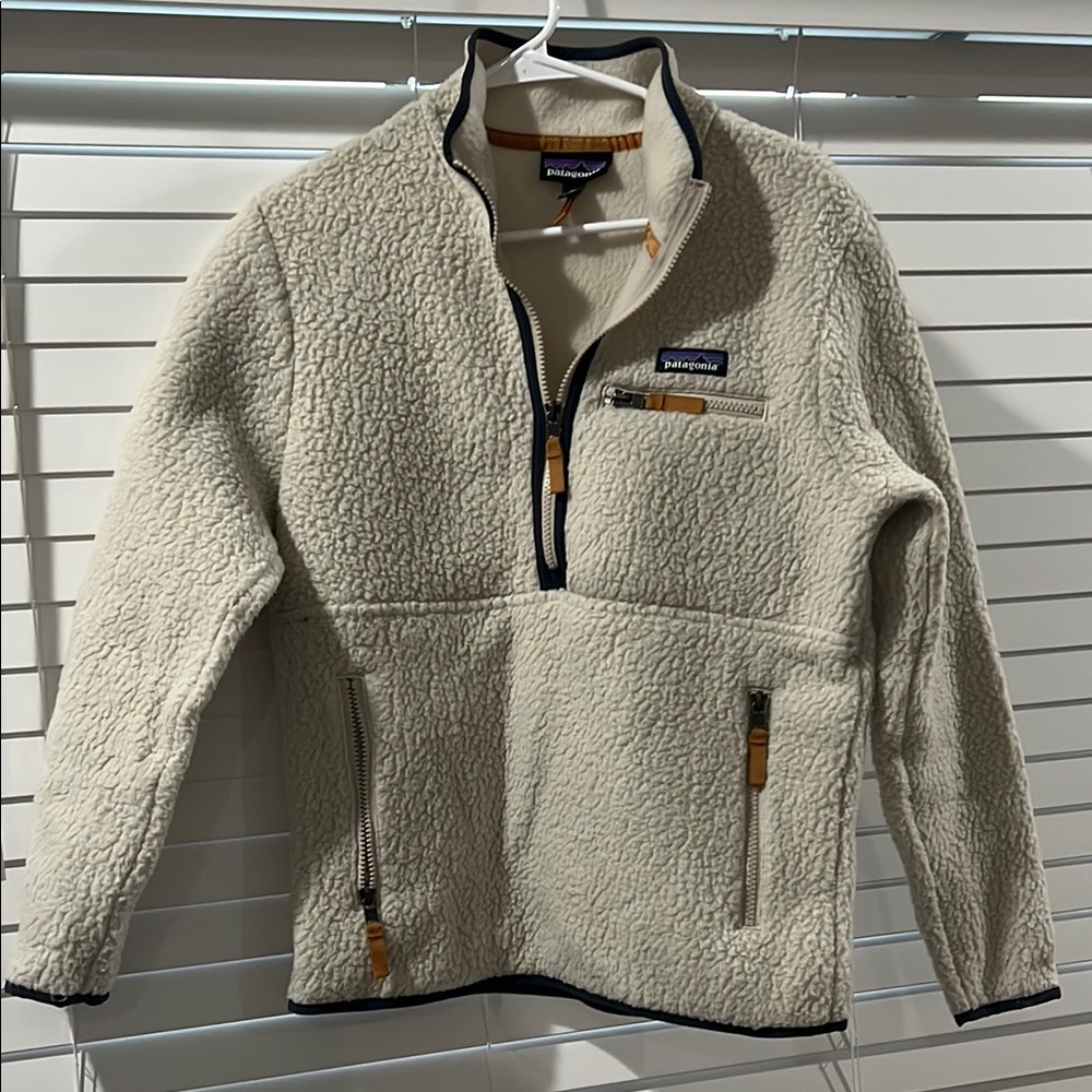Patagonia Off-White Fleece Jacket